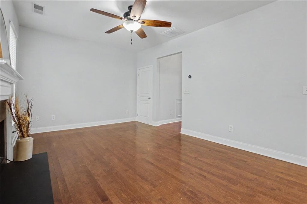 3 bedroom, 3 bathroom, 1,677 sq ft townhouse under contract at 219 Stone Park Drive, Woodstock, GA 30188 — photo 6
