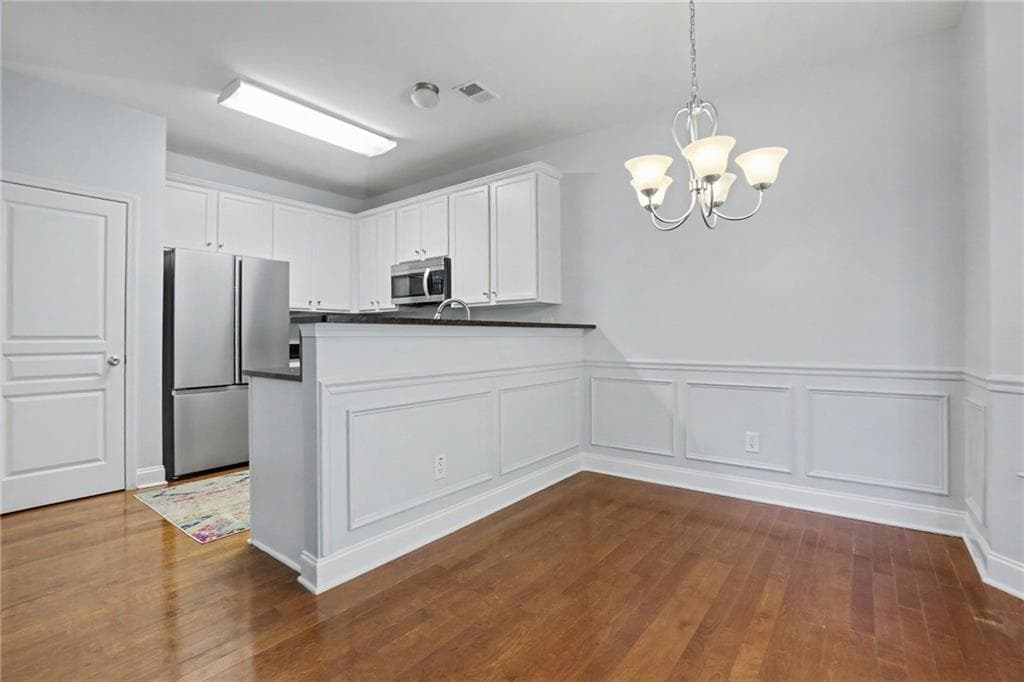 3 bedroom, 3 bathroom, 1,677 sq ft townhouse under contract at 219 Stone Park Drive, Woodstock, GA 30188 — photo 8