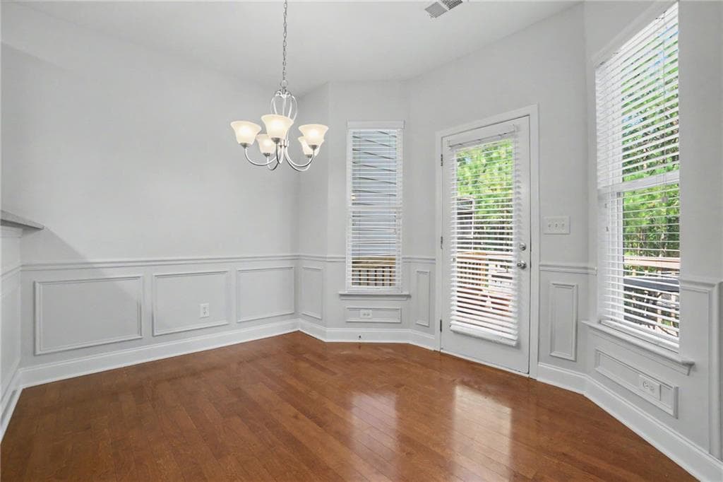 3 bedroom, 3 bathroom, 1,677 sq ft townhouse under contract at 219 Stone Park Drive, Woodstock, GA 30188 — photo 10