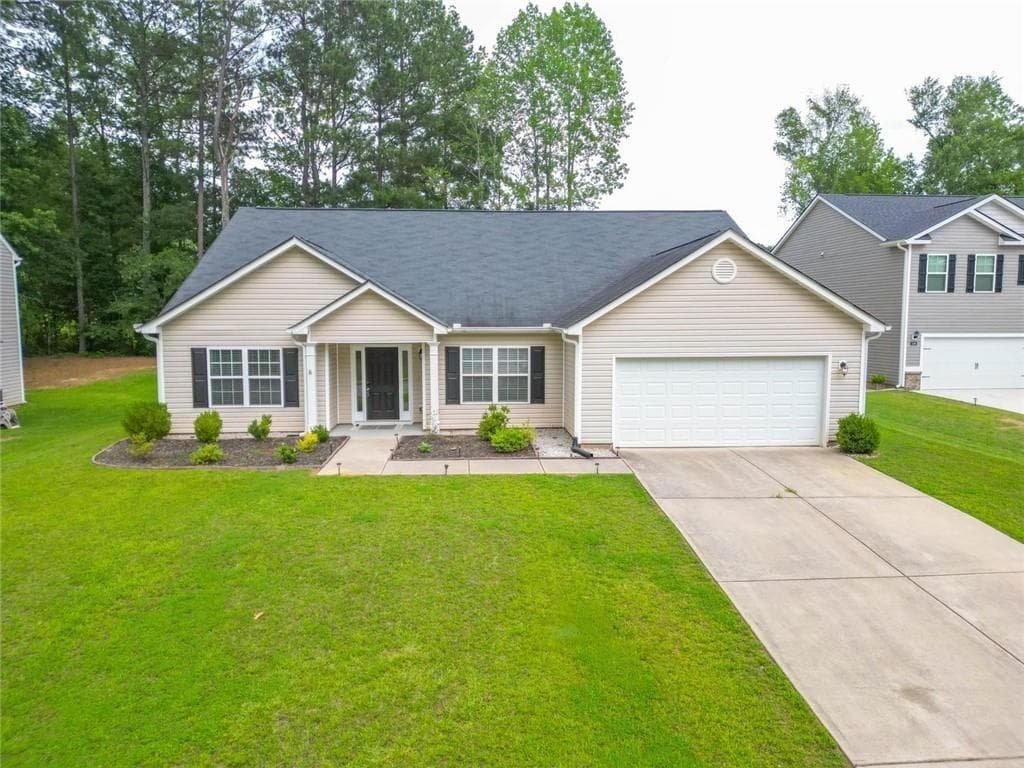 4 bedroom, 3 bathroom, 2,269 sq ft single family residence for rent at 1896 Roxey Lane, Winder, GA 30680 for $2,100 a month — photo 1 of 16