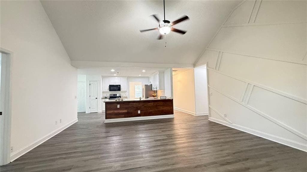 4 bedroom, 3 bathroom, 2,269 sq ft single family residence for rent at 1896 Roxey Lane, Winder, GA 30680 for $2,100 a month — photo 4
