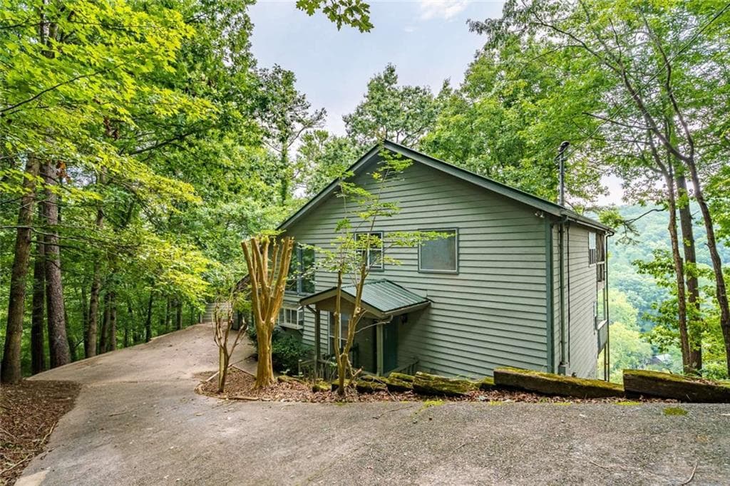 4 bedroom, 3 bathroom, 2,493 sq ft single family residence under contract at 108 Oval Court, Ellijay, GA 30540