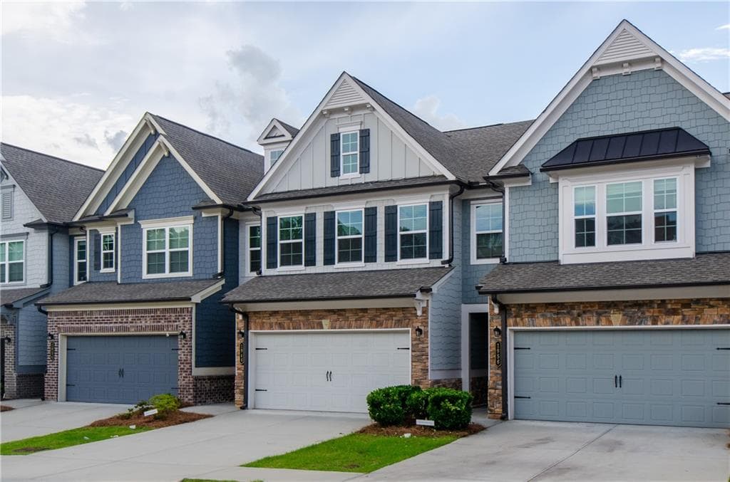 3 bedroom, 3 bathroom, 1,940 sq ft townhouse for sale at 1946 Frisco Way, Suwanee, GA 30024 — photo 1 of 24