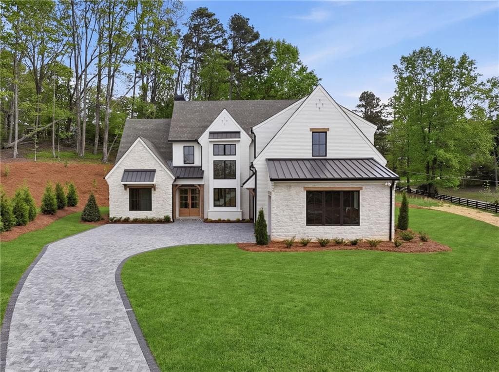 4 bedroom, 5 bathroom, 3,897 sq ft single family residence under contract at 4410 K D Kruzel Drive, Cumming, GA 30041 — photo 2