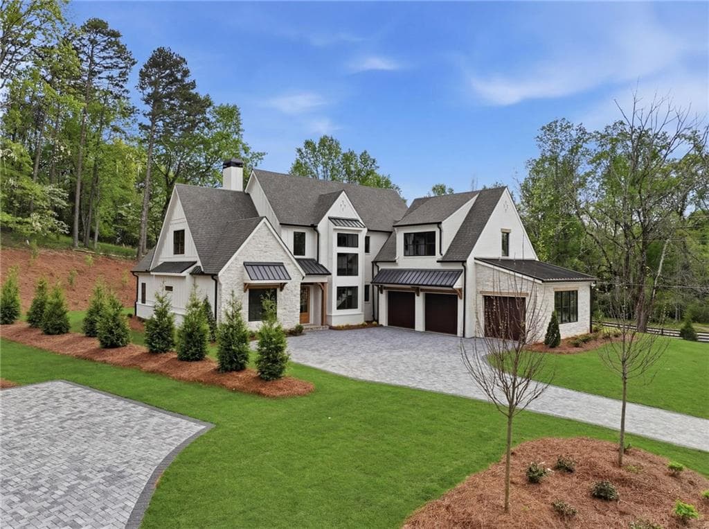 4 bedroom, 5 bathroom, 3,897 sq ft single family residence under contract at 4410 K D Kruzel Drive, Cumming, GA 30041 — photo 3