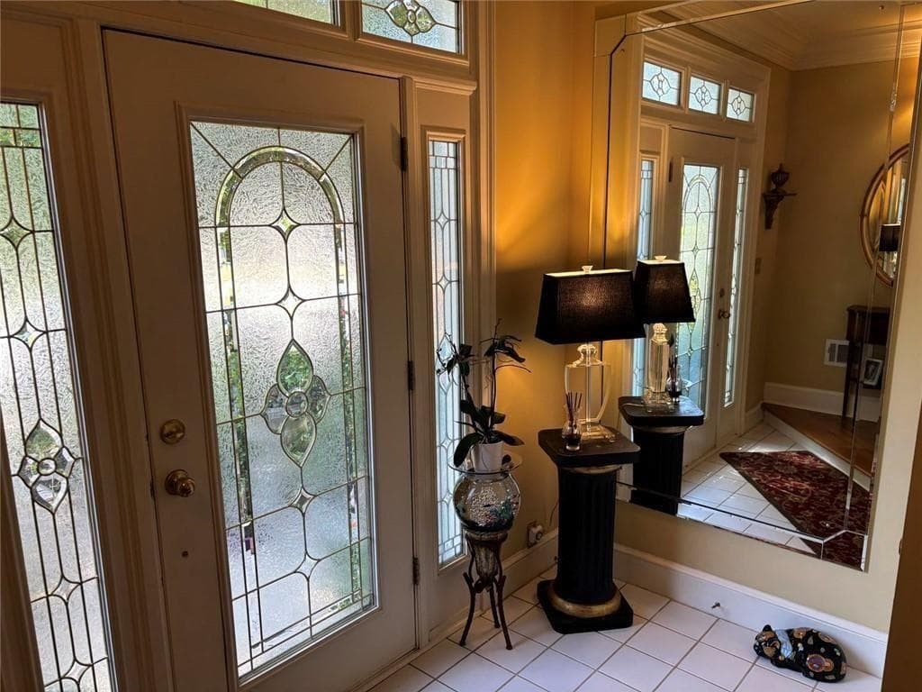 3 bedroom, 4 bathroom, 3,064 sq ft townhouse for sale at 9385 Knollcrest Boulevard, Johns Creek, GA 30022 — photo 8