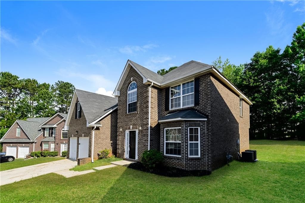 4 bedroom, 3 bathroom, 2,907 sq ft single family residence under contract at 626 Pipkin Drive, Mcdonough, GA 30253 — photo 2