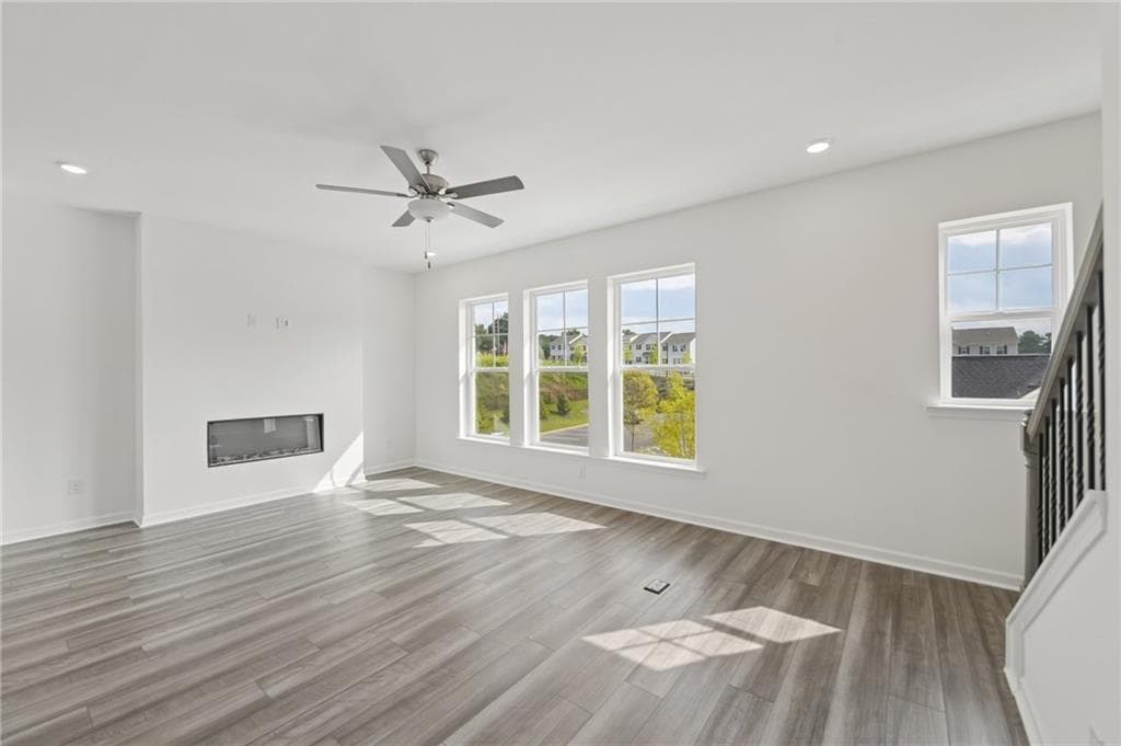 3 bedroom, 4 bathroom, 1,893 sq ft townhouse under contract at 101 Epperly Way, Tucker, GA 30084 — photo 3
