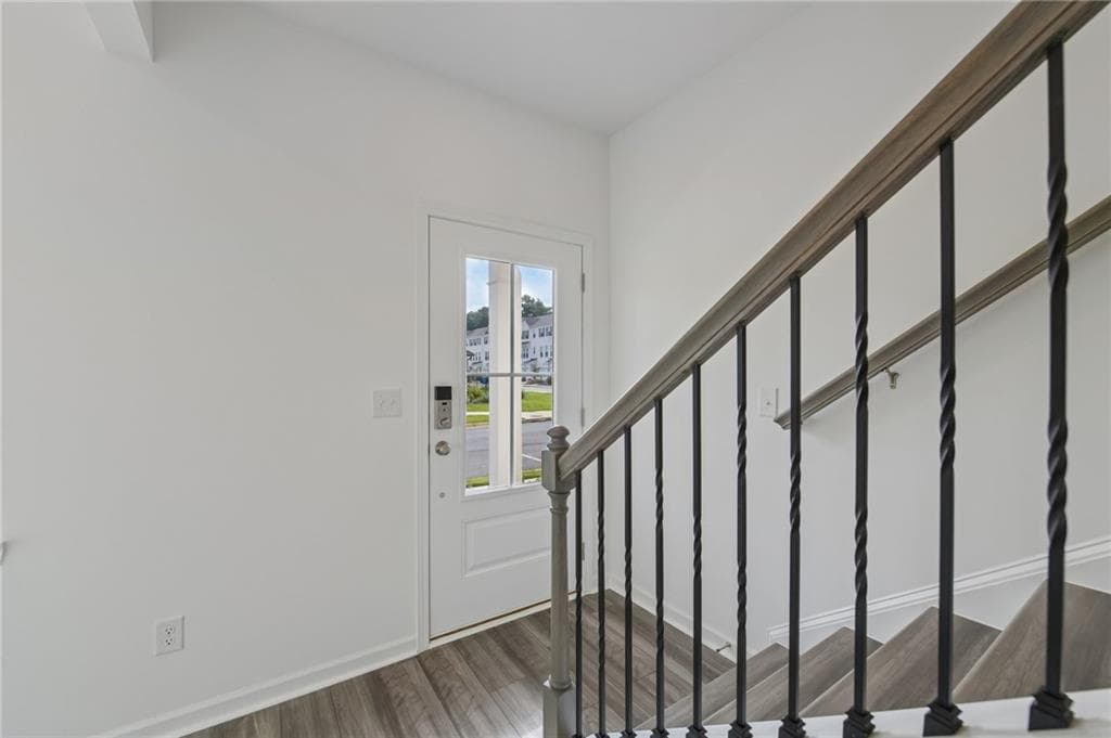 3 bedroom, 4 bathroom, 1,893 sq ft townhouse under contract at 101 Epperly Way, Tucker, GA 30084 — photo 7