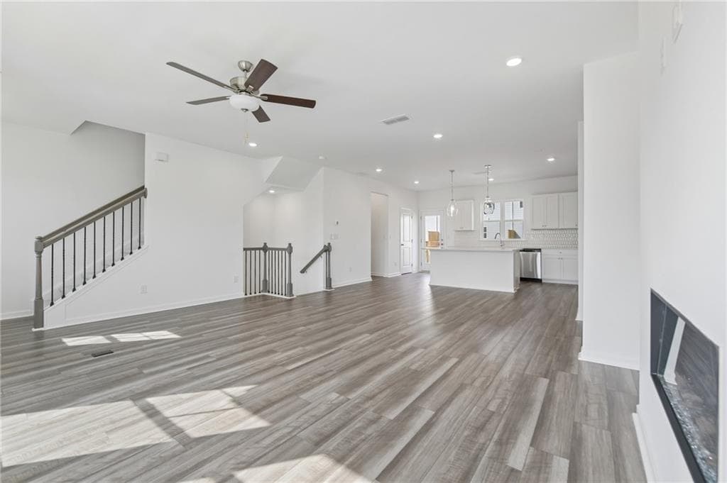 3 bedroom, 4 bathroom, 1,893 sq ft townhouse under contract at 101 Epperly Way, Tucker, GA 30084 — photo 9