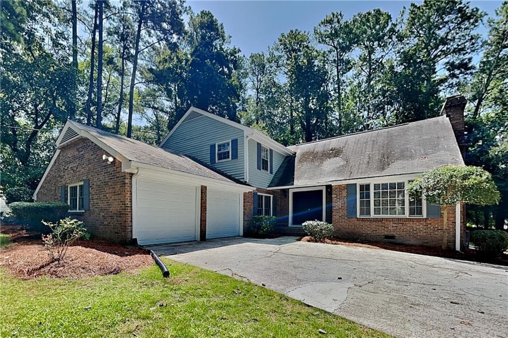 3 bedroom, 3 bathroom, 2,737 sq ft single family residence for rent at 2916 Sope Creek Drive, Marietta, GA 30068 for $2,800 a month — photo 1 of 20