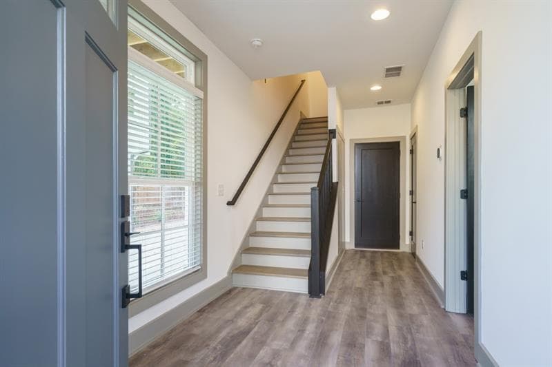 3 bedroom, 4 bathroom, 2,000 sq ft single family residence for rent at 40 Becker Place, Atlanta, GA 30307 for $3,700 a month — photo 5