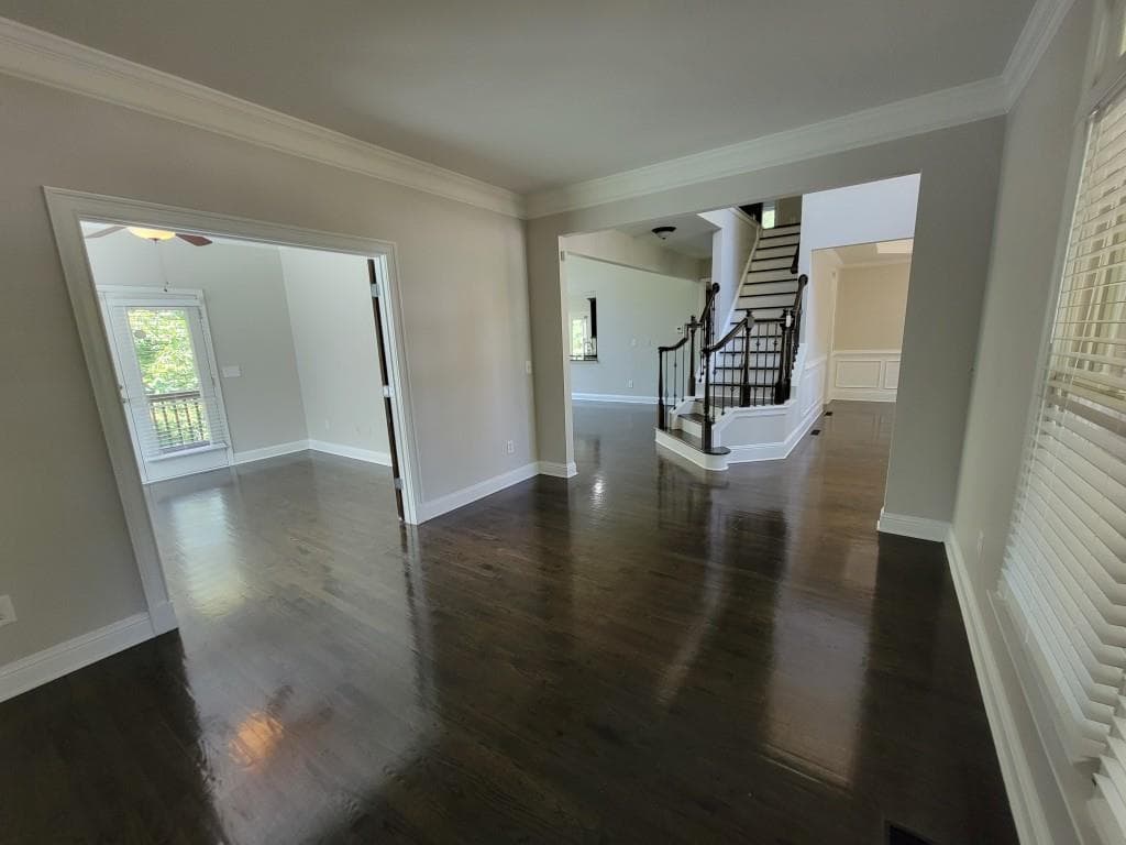 5 bedroom, 5 bathroom, 4,342 sq ft single family residence for sale at 6660 Granite Gate Pass, Cumming, GA 30028 — photo 2