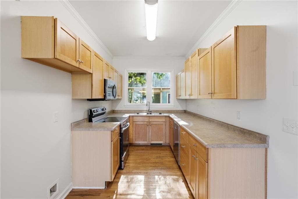 3 bedroom, 2 bathroom single family residence for sale at 329 Ridge Avenue, Athens, GA 30601 — photo 9