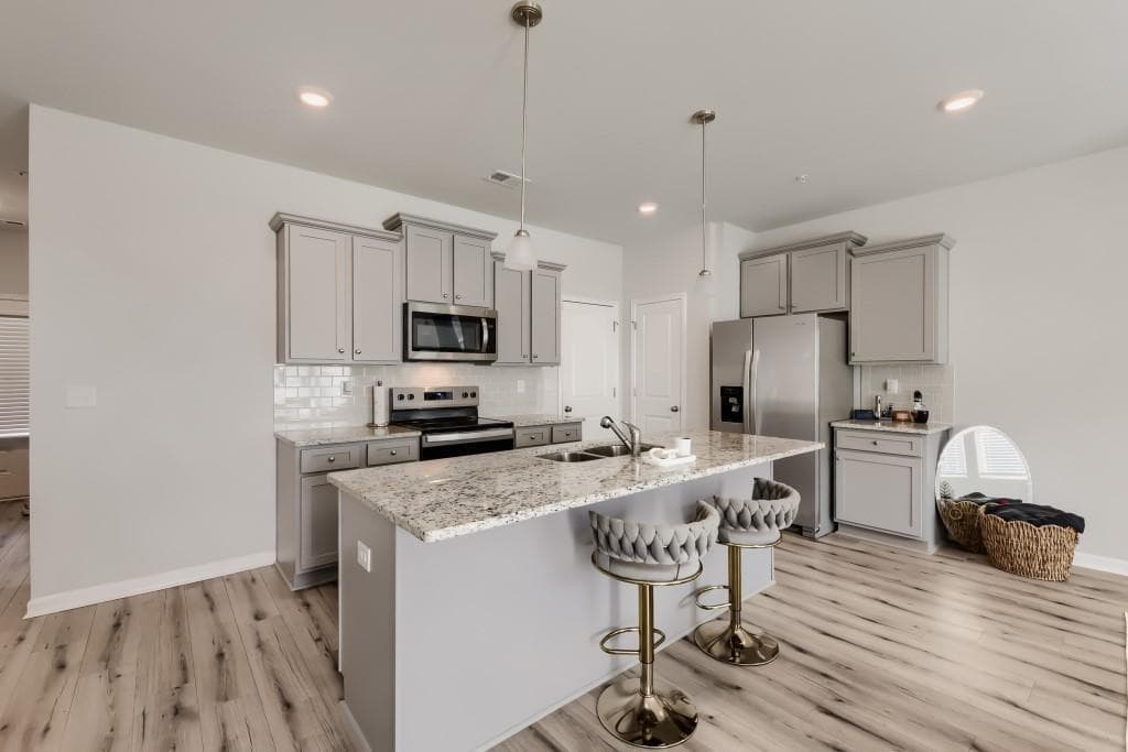 3 bedroom, 3 bathroom, 1,528 sq ft townhouse for sale at 11694 Chatham Drive, Hampton, GA 30228 — photo 9