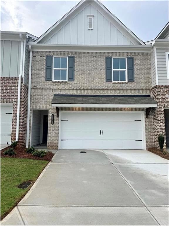 3 bedroom, 3 bathroom, 1,804 sq ft townhouse for rent at 4635 Moray Drive, Mableton, GA 30126 for $2,800 a month — photo 1 of 5
