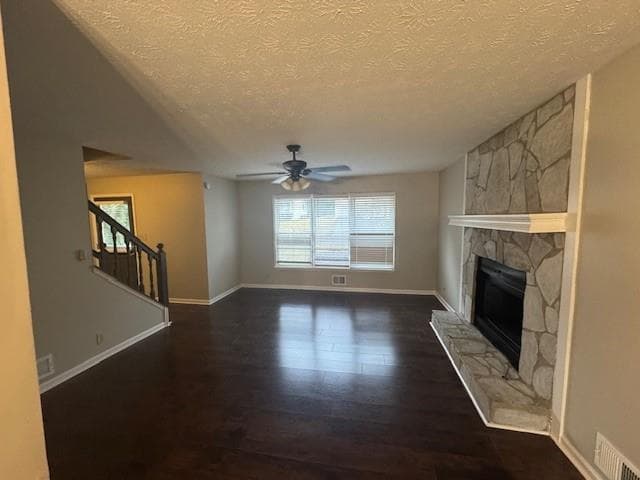 3 bedroom, 3 bathroom, 1,692 sq ft single family residence under contract at 1129 Guernsey Drive, Lawrenceville, GA 30043 — photo 3