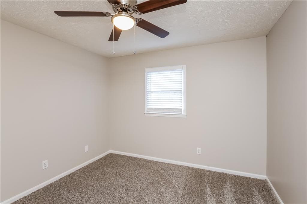 3 bedroom, 2 bathroom, 2,752 sq ft single family residence for sale at 282 Somerset Court, Lawrenceville, GA 30044 — photo 9