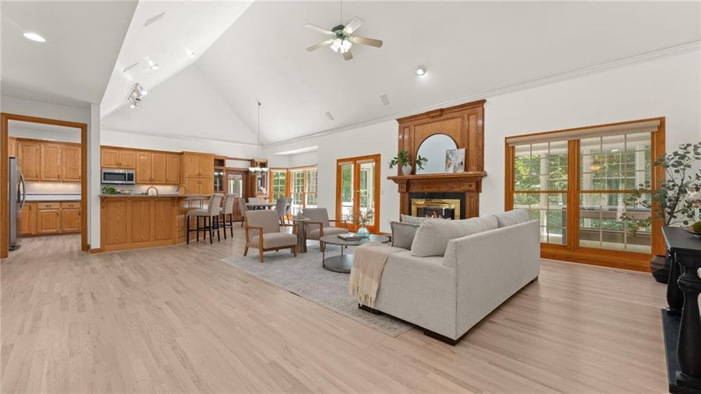 5 bedroom, 4 bathroom, 5,809 sq ft single family residence under contract at 7725 Appaloosa Trail, Gainesville, GA 30506 — photo 3