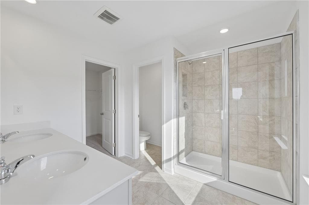 3 bedroom, 4 bathroom, 1,997 sq ft townhouse under contract at 96 Epperly Way, Tucker, GA 30084 — photo 4