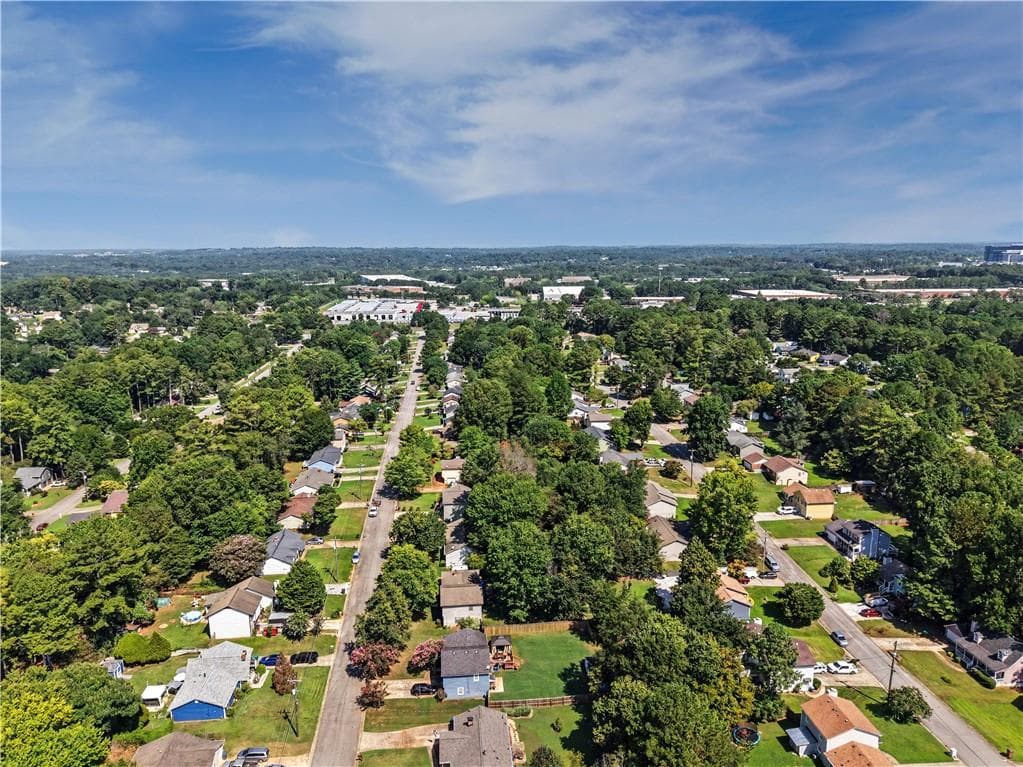 3 bedroom, 3 bathroom, 1,534 sq ft single family residence for sale at 195 Kingsport Drive, Lawrenceville, GA 30046 — photo 8