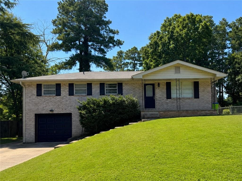 4 bedroom, 2 bathroom, 1,250 sq ft single family residence for rent at 128 Mark Lane, Smyrna, GA 30082 for $2,290 a month