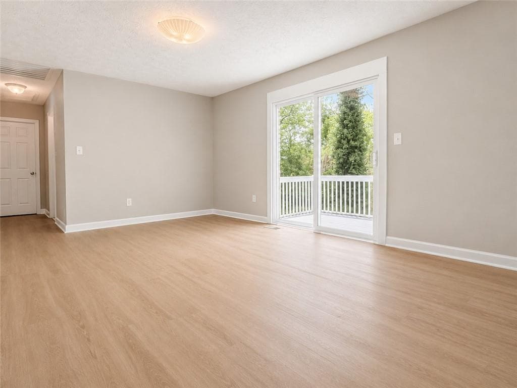 4 bedroom, 2 bathroom, 1,250 sq ft single family residence for rent at 128 Mark Lane, Smyrna, GA 30082 for $2,290 a month — photo 7