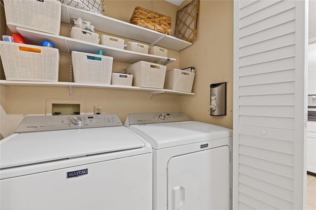 2 bedroom, 2 bathroom, 1,165 sq ft condominium for sale at 970 Sidney Marcus Boulevard 1404, Atlanta, GA 30324 — photo 8