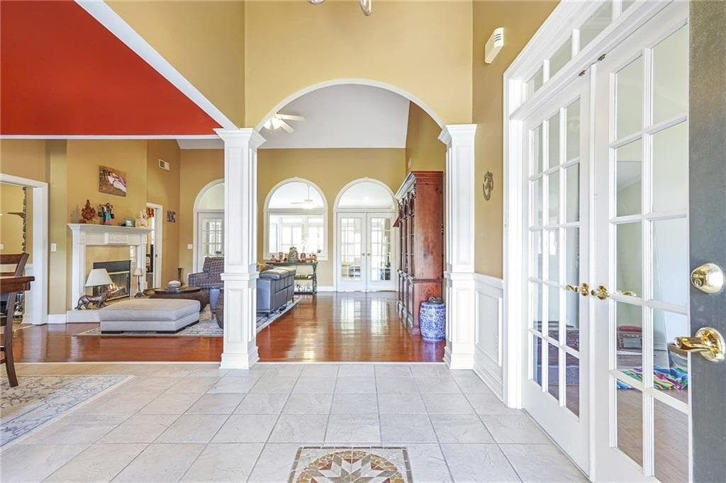 4 bedroom, 3 bathroom, 3,355 sq ft single family residence for sale at 7095 Grassmoor Grange Way, Cumming, GA 30040 — photo 4