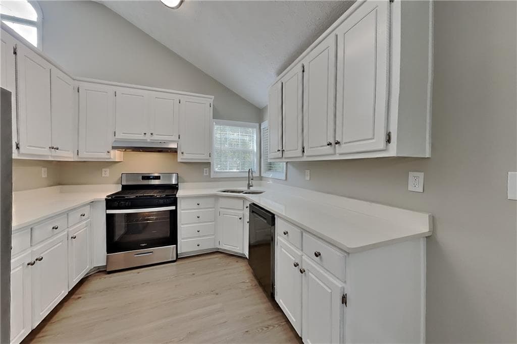 3 bedroom, 2 bathroom, 1,918 sq ft single family residence for rent at 4602 Shay Terrace, Buford, GA 30519 for $2,200 a month — photo 7
