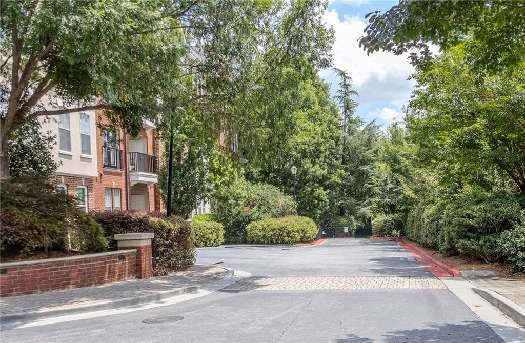 1 bedroom, 1 bathroom, 752 sq ft condominium for rent at 1850 Cotillion Drive 1116, Atlanta, GA 30338 for $1,650 a month — photo 2