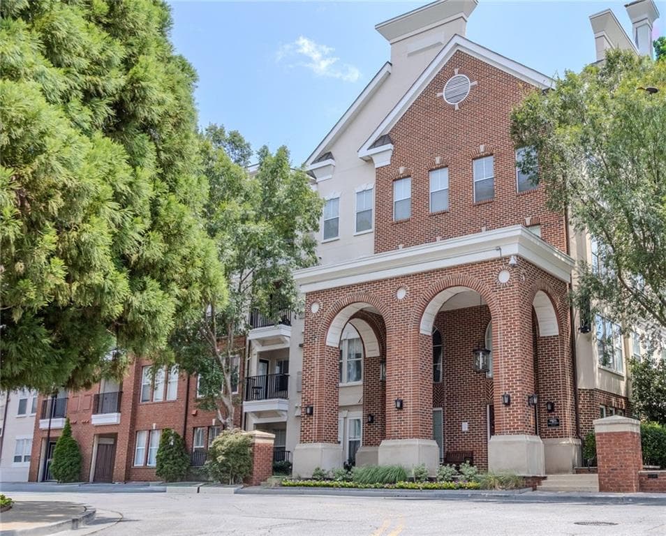 1 bedroom, 1 bathroom, 752 sq ft condominium for rent at 1850 Cotillion Drive 1116, Atlanta, GA 30338 for $1,650 a month — photo 4