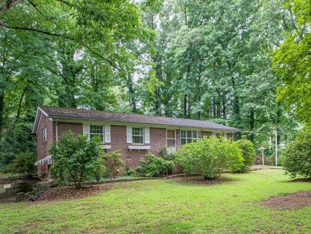 3 bedroom, 2 bathroom, 1,350 sq ft single family residence under contract at 442 Stonewood Drive, Stone Mountain, GA 30087