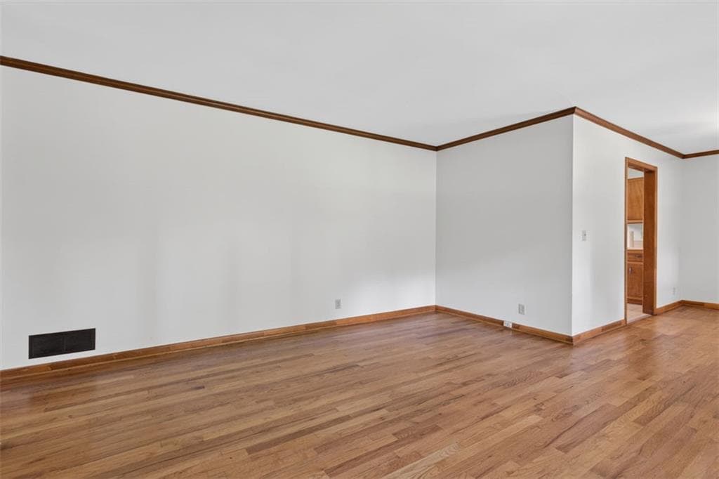 3 bedroom, 2 bathroom, 1,350 sq ft single family residence under contract at 442 Stonewood Drive, Stone Mountain, GA 30087 — photo 7