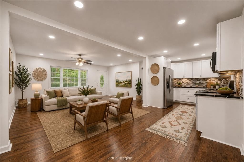4 bedroom, 3 bathroom, 2,072 sq ft single family residence for sale at 3971 Honeysuckle Drive, Smyrna, GA 30082 — photo 4
