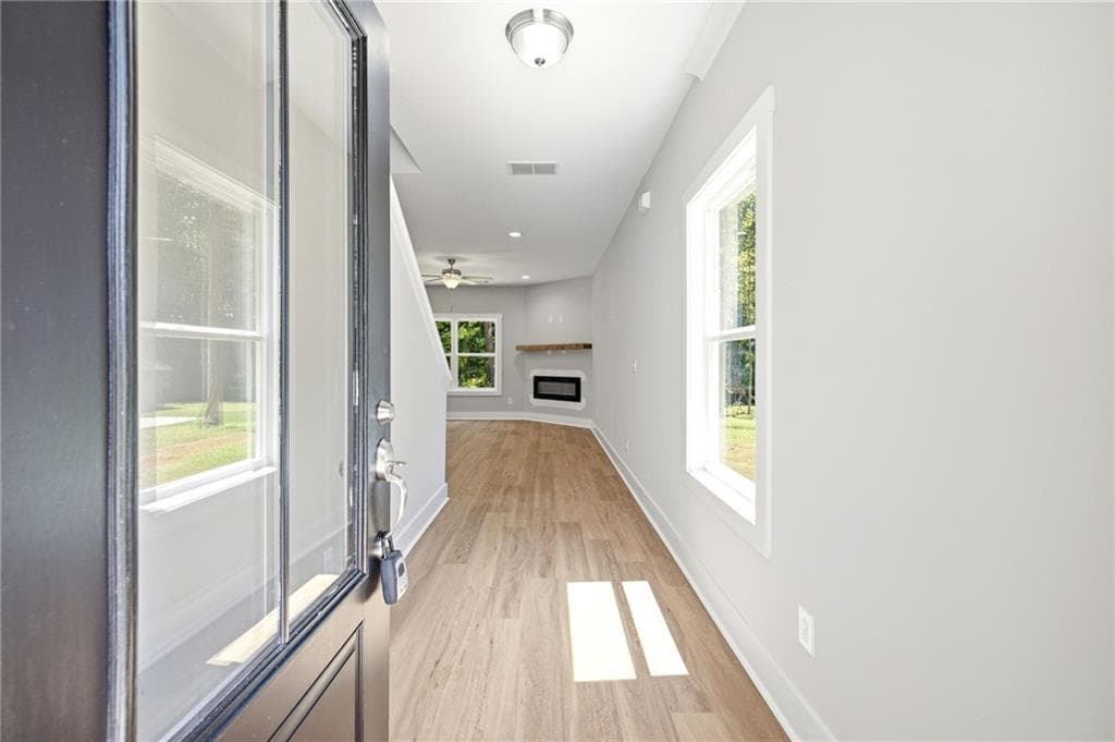 3 bedroom, 3 bathroom, 1,894 sq ft single family residence for sale at 318 Stonington Drive, Mount Airy, GA 30563 — photo 3