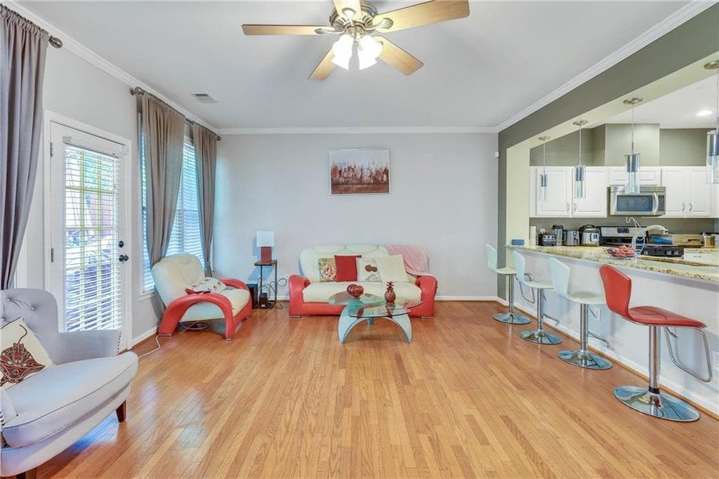 4 bedroom, 4 bathroom, 2,038 sq ft townhouse for sale at 2828 Langford Commons Drive, Norcross, GA 30071 — photo 8
