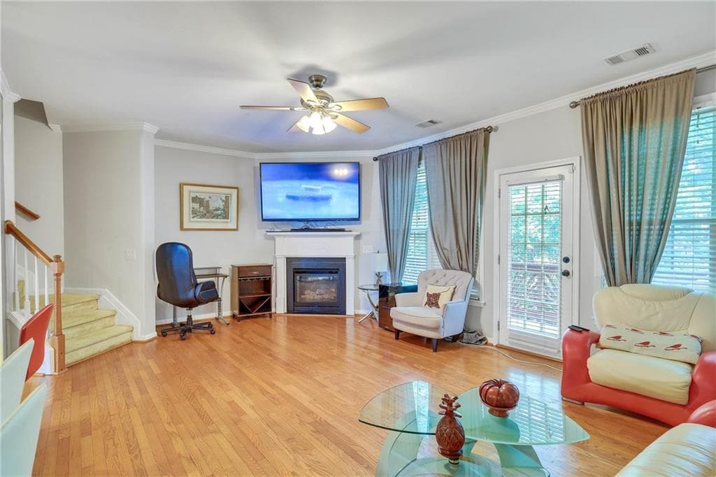 4 bedroom, 4 bathroom, 2,038 sq ft townhouse for sale at 2828 Langford Commons Drive, Norcross, GA 30071 — photo 9