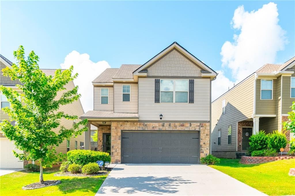 3 bedroom, 3 bathroom, 1,970 sq ft single family residence for rent at 576 Dasheill Lane, Atlanta, GA 30349 for $3,500 a month — photo 3