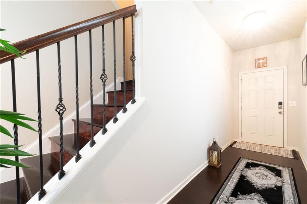 3 bedroom, 3 bathroom, 1,970 sq ft single family residence for rent at 576 Dasheill Lane, Atlanta, GA 30349 for $3,500 a month — photo 6