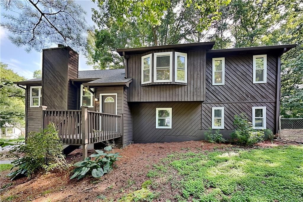 3 bedroom, 2 bathroom, 2,260 sq ft single family residence for rent at 451 Monroe Trace, Kennesaw, GA 30144 for $2,300 a month — photo 1 of 20