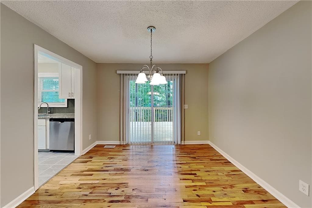 3 bedroom, 2 bathroom, 2,260 sq ft single family residence for rent at 451 Monroe Trace, Kennesaw, GA 30144 for $2,300 a month — photo 7