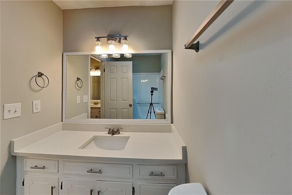 3 bedroom, 2 bathroom, 2,260 sq ft single family residence for rent at 451 Monroe Trace, Kennesaw, GA 30144 for $2,300 a month — photo 10