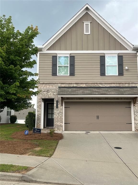 3 bedroom, 3 bathroom, 1,852 sq ft townhouse for sale at 2956 Edgemont Lane, Marietta, GA 30008