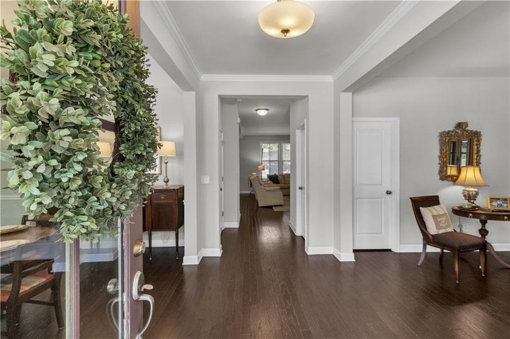 4 bedroom, 3 bathroom, 3,018 sq ft single family residence for sale at 7016 Dove Point Lane, Hoschton, GA 30548 — photo 6
