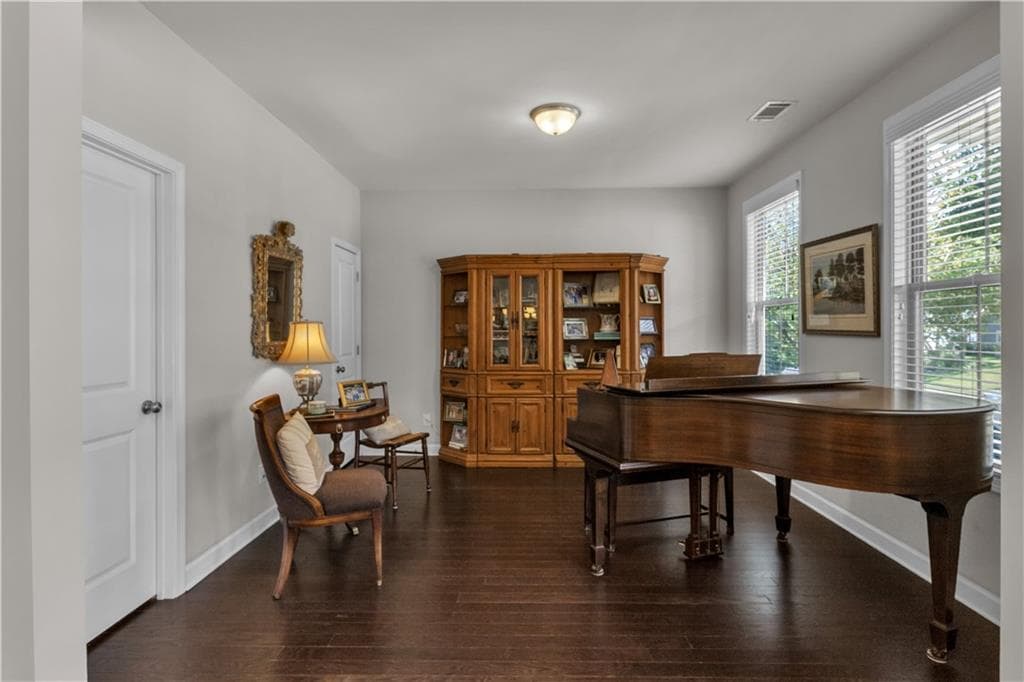 4 bedroom, 3 bathroom, 3,018 sq ft single family residence for sale at 7016 Dove Point Lane, Hoschton, GA 30548 — photo 7