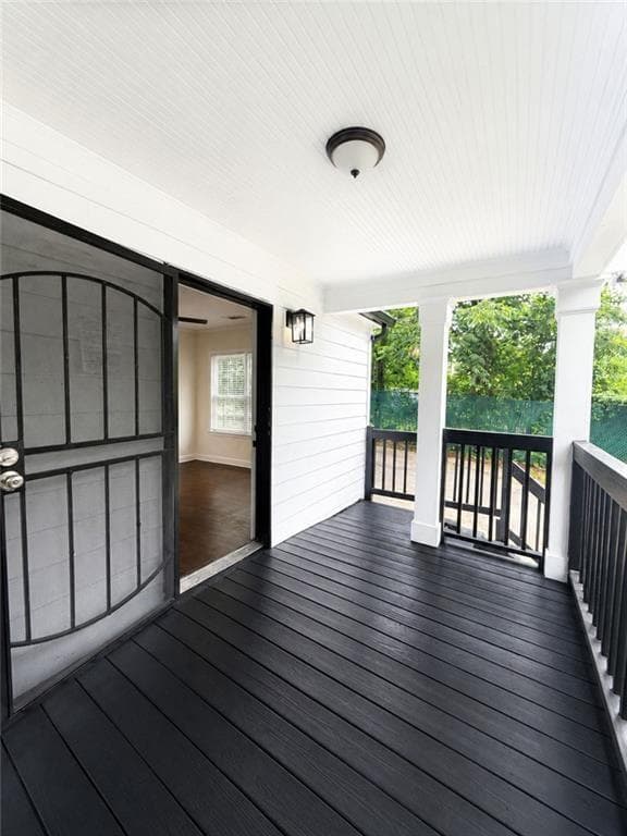 3 bedroom, 2 bathroom, 1,383 sq ft single family residence under contract at 2131 Pryor Road, Atlanta, GA 30315 — photo 3