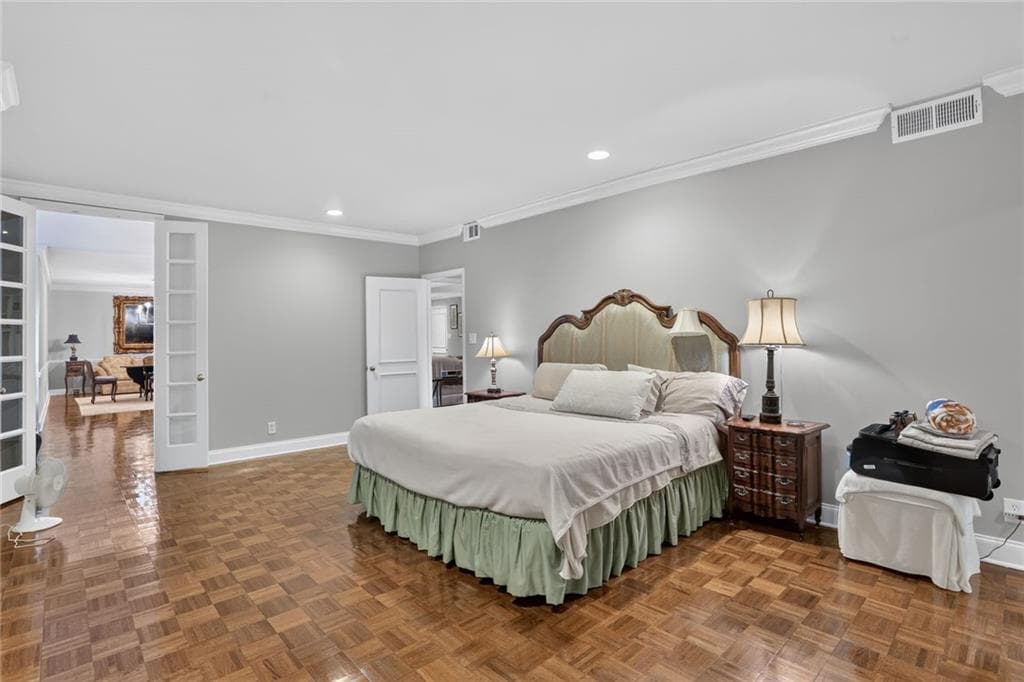 2 bedroom, 2 bathroom, 1,800 sq ft condominium for sale at 2734 Peachtree Road A201, Atlanta, GA 30305 — photo 10
