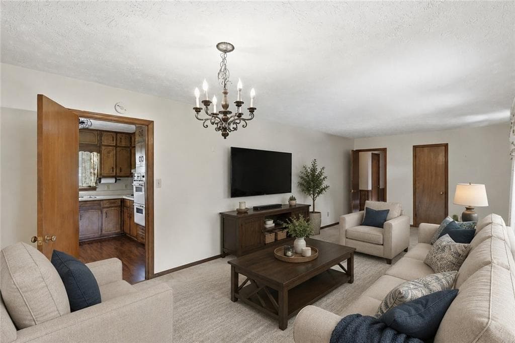 3 bedroom, 2 bathroom, 1,629 sq ft single family residence for sale at 2171 Pinehurst Road, Snellville, GA 30078 — photo 2