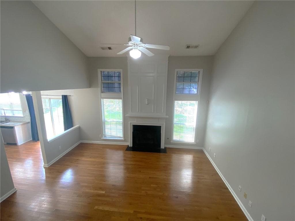 3 bedroom, 3 bathroom, 2,142 sq ft single family residence for sale at 518 Stepney Court, Marietta, GA 30067 — photo 5